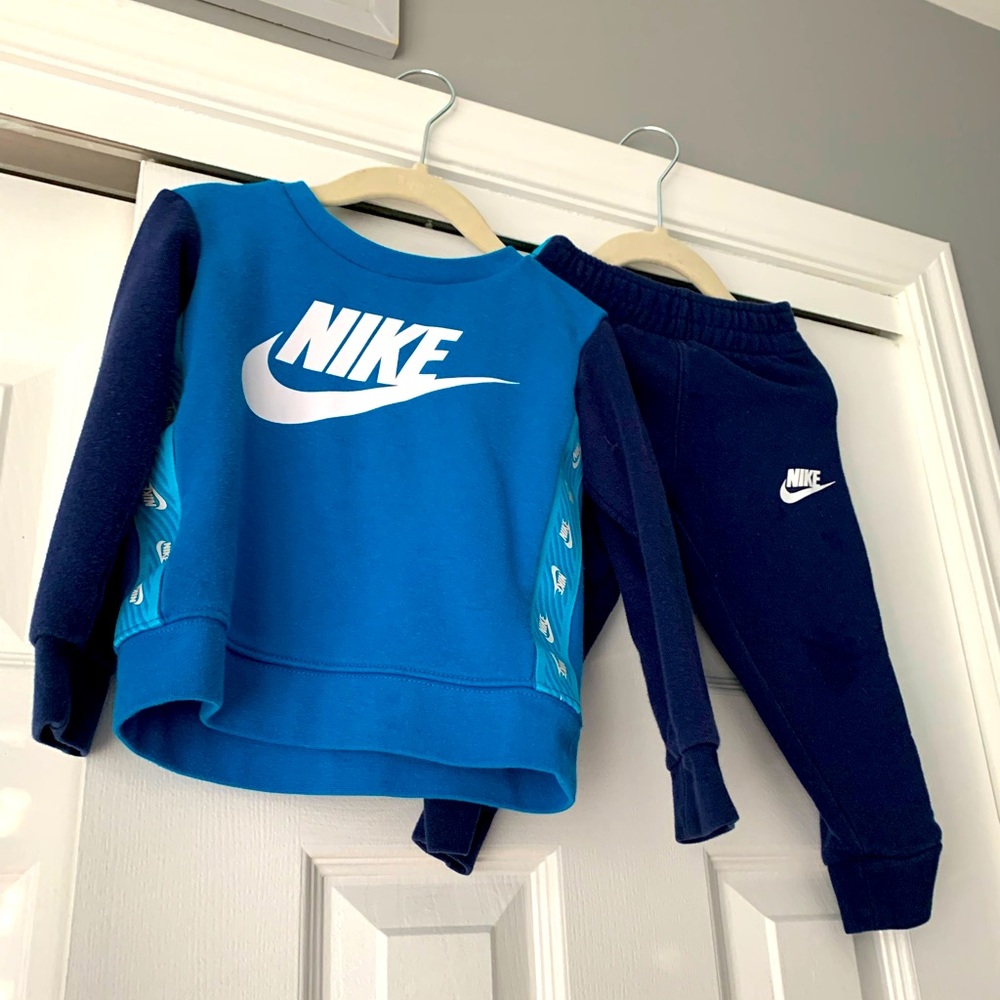 Boys blue Nike matching set